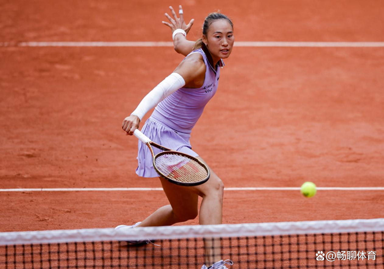 开云体育- 菲尼克斯太阳决赛鏖战菲尼克斯太阳，郑钦文砍下6记关键球，全场沸腾